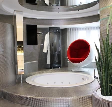 Domus Grand Hotel Ренде Екстериор снимка