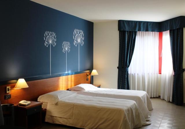 Domus Grand Hotel Ренде Екстериор снимка