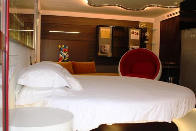 Domus Grand Hotel Ренде Екстериор снимка